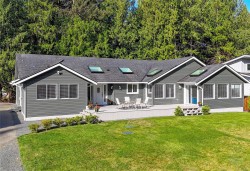 967 Woodpecker Pl Parksville, BC V9P 1T1