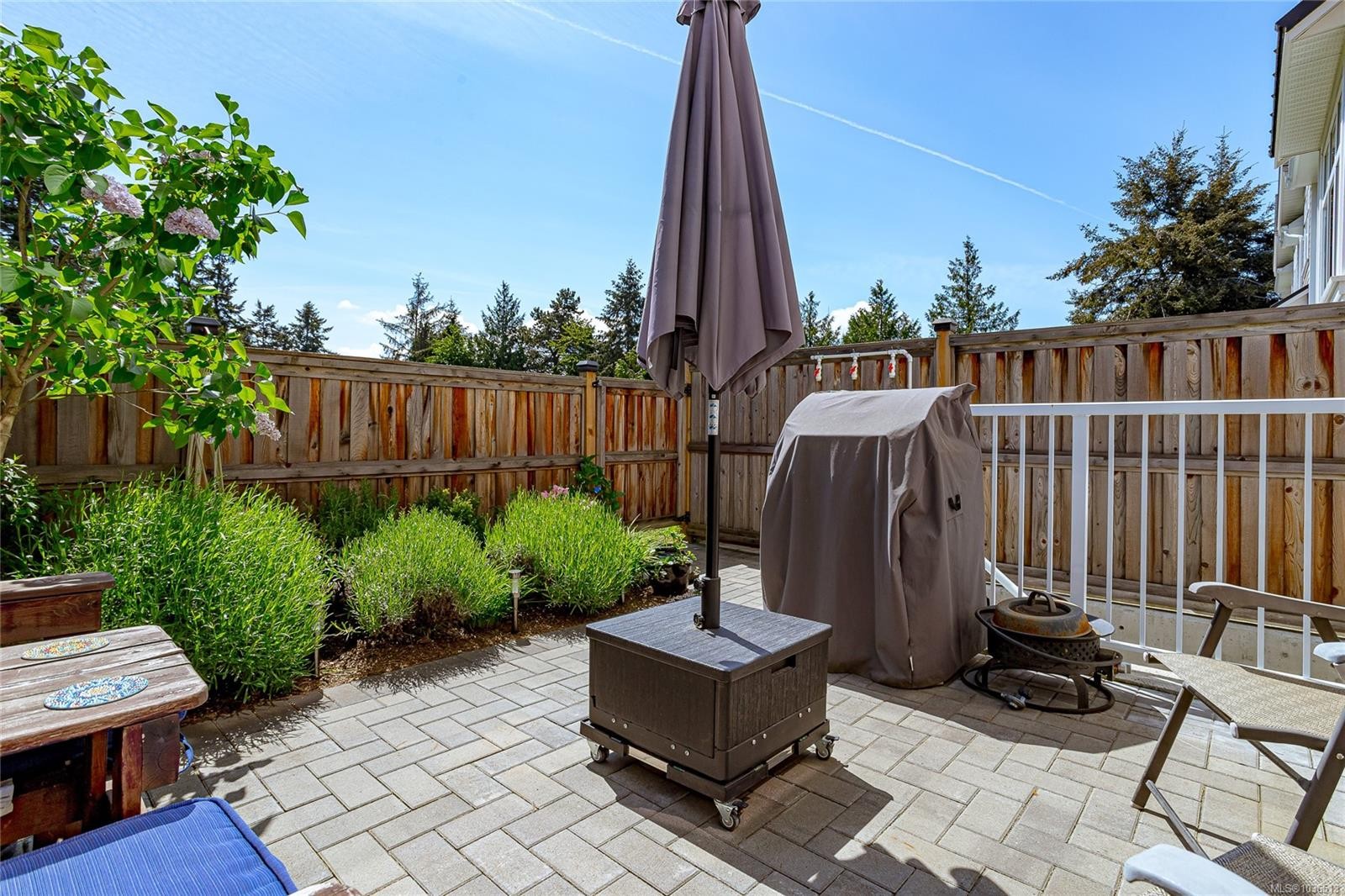 5-10480 Resthaven Dr, Sidney, BC
