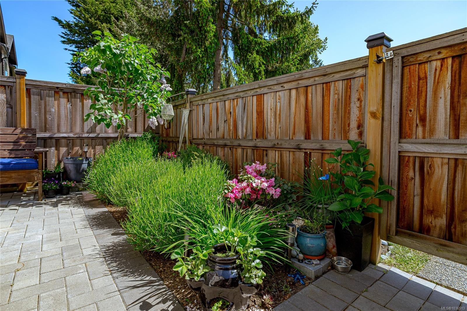 5-10480 Resthaven Dr, Sidney, BC