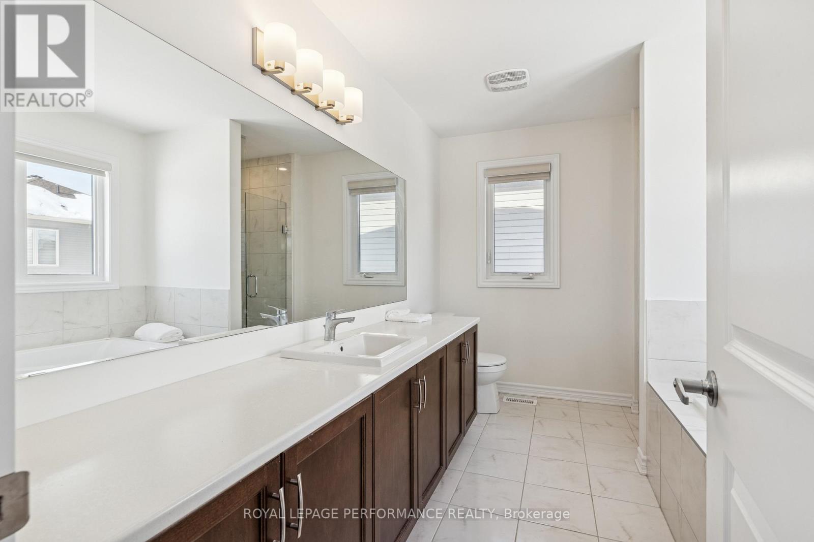 845 Snap Hook Crescent, Ottawa, ON - Indoor Photo Showing Bathroom