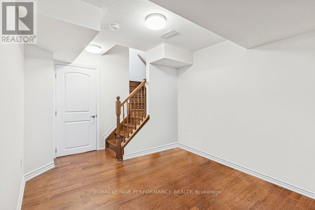 845 Snap Hook Crescent, Ottawa, ON - Indoor Photo Showing Other Room