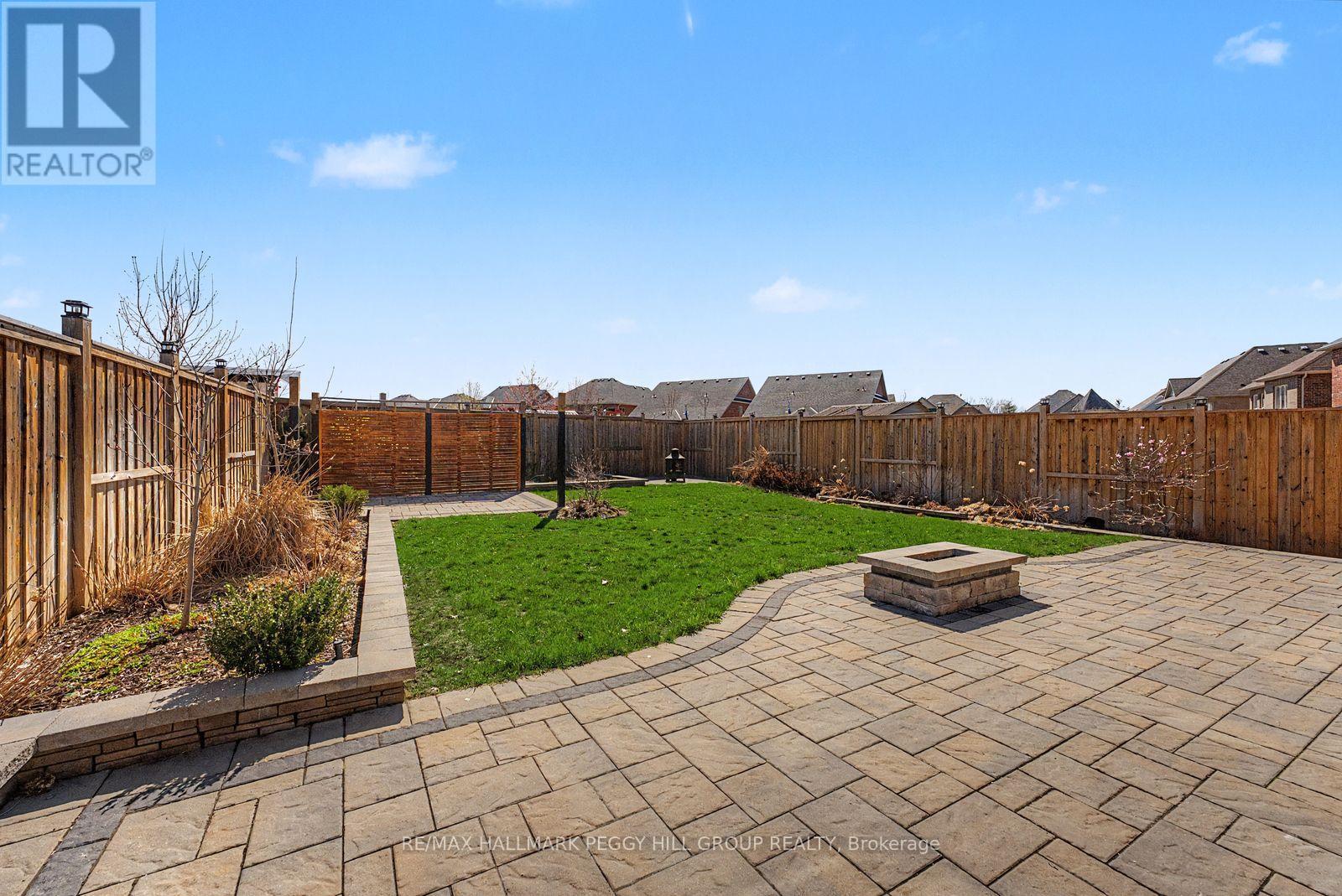 96 Redmond Crescent, Springwater, ON - Outdoor With Backyard