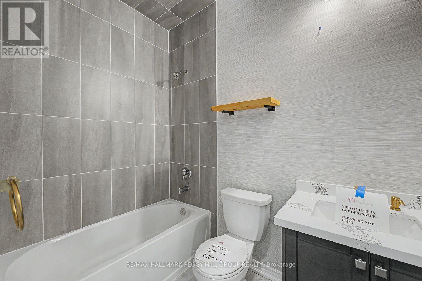 96 Redmond Crescent, Springwater, ON - Indoor Photo Showing Bathroom