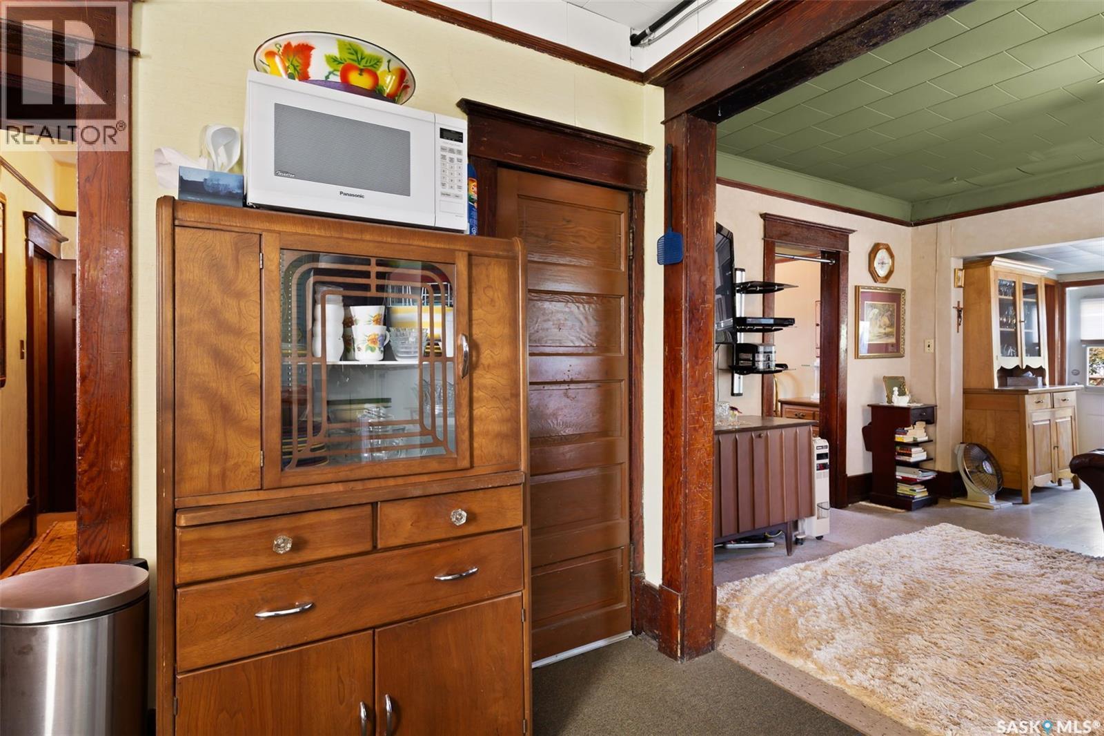 105 6Th Street, Etters Beach, SK - Indoor