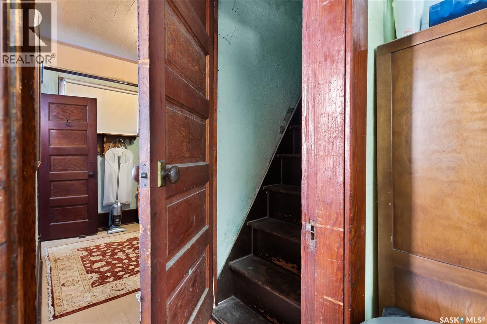 105 6Th Street, Etters Beach, SK - Indoor