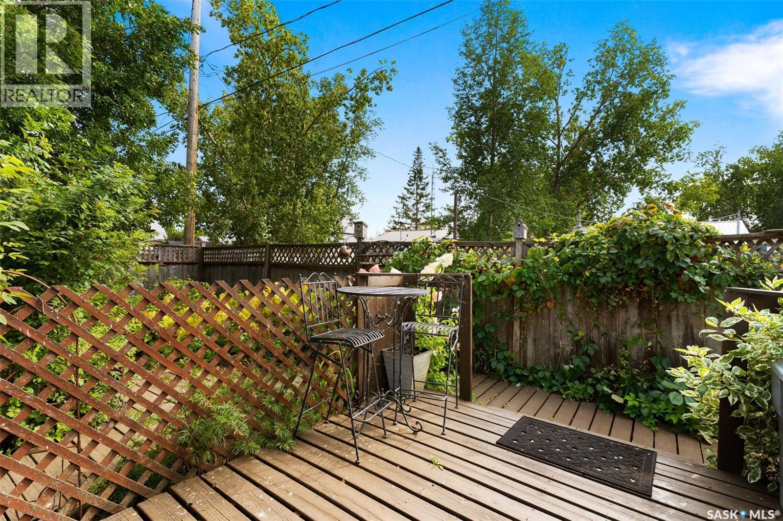 105 6Th Street, Etters Beach, SK - Outdoor With Deck Patio Veranda