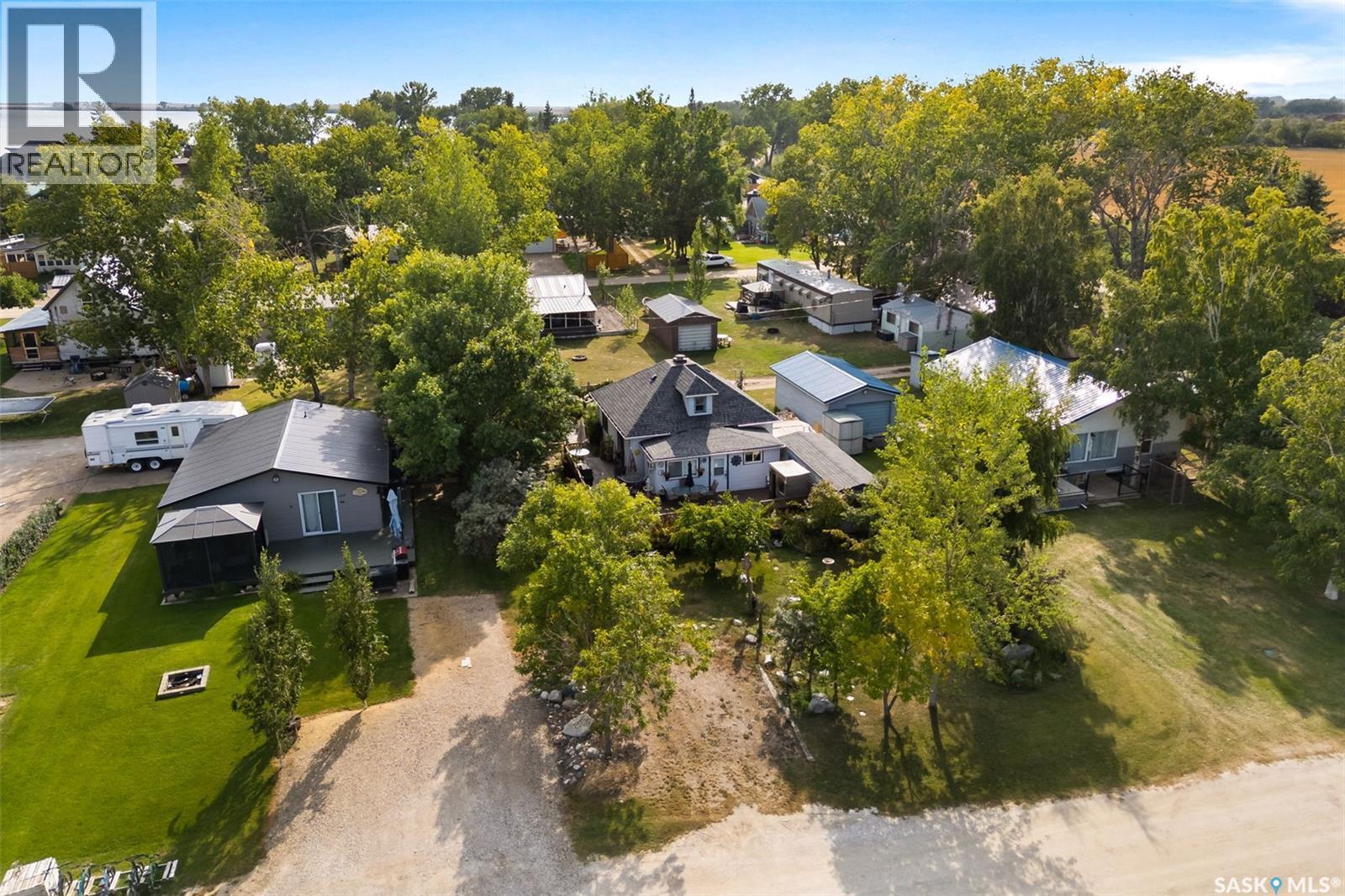 105 6Th Street, Etters Beach, SK - Outdoor With View