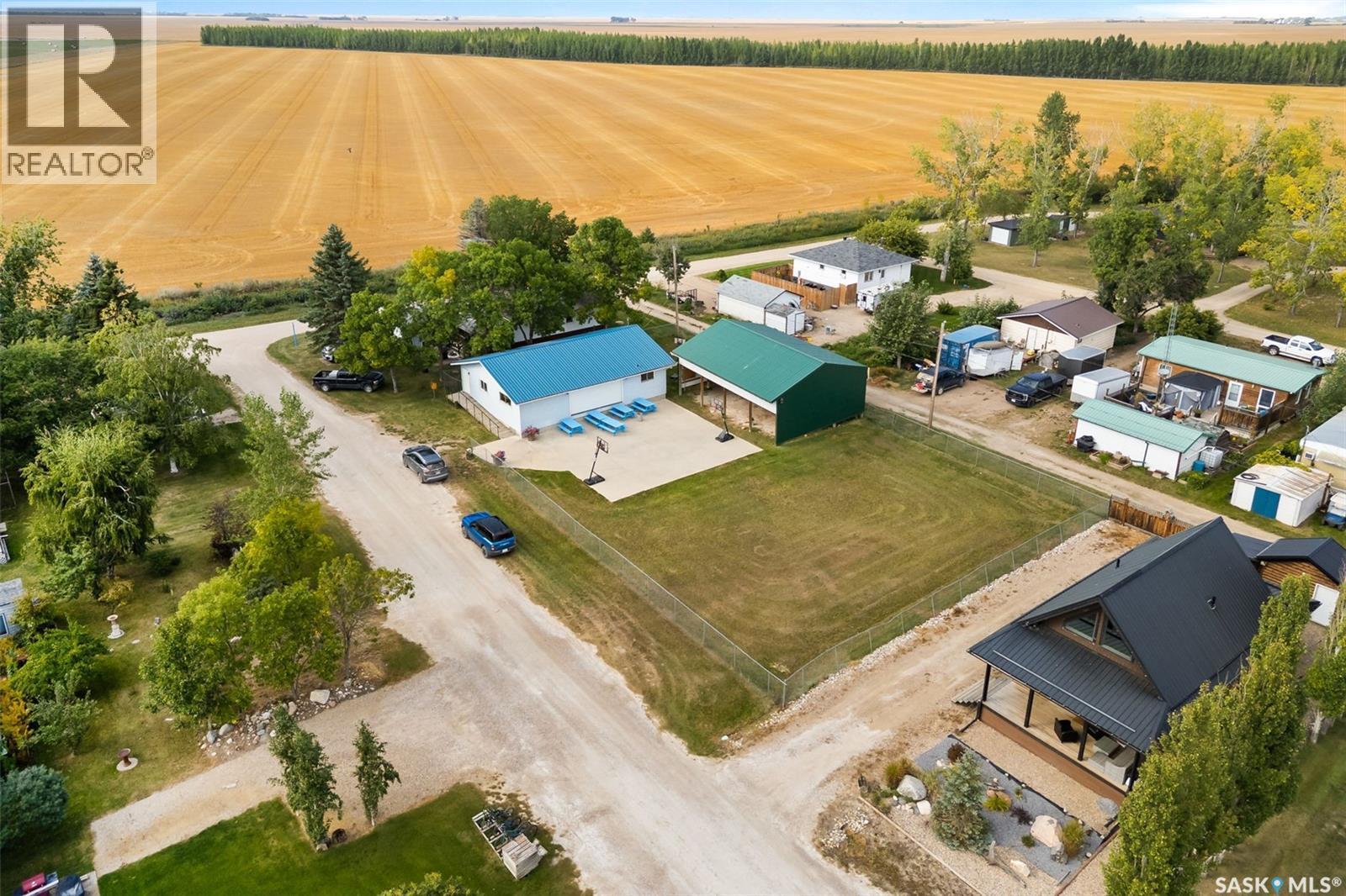 105 6Th Street, Etters Beach, SK - Outdoor With View