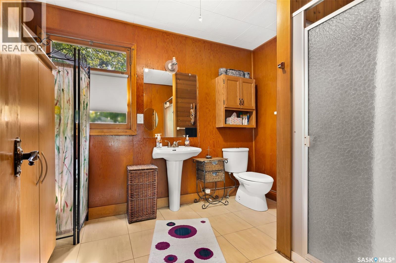 223 2Nd Street E, Regina Beach, SK - Indoor Photo Showing Bathroom