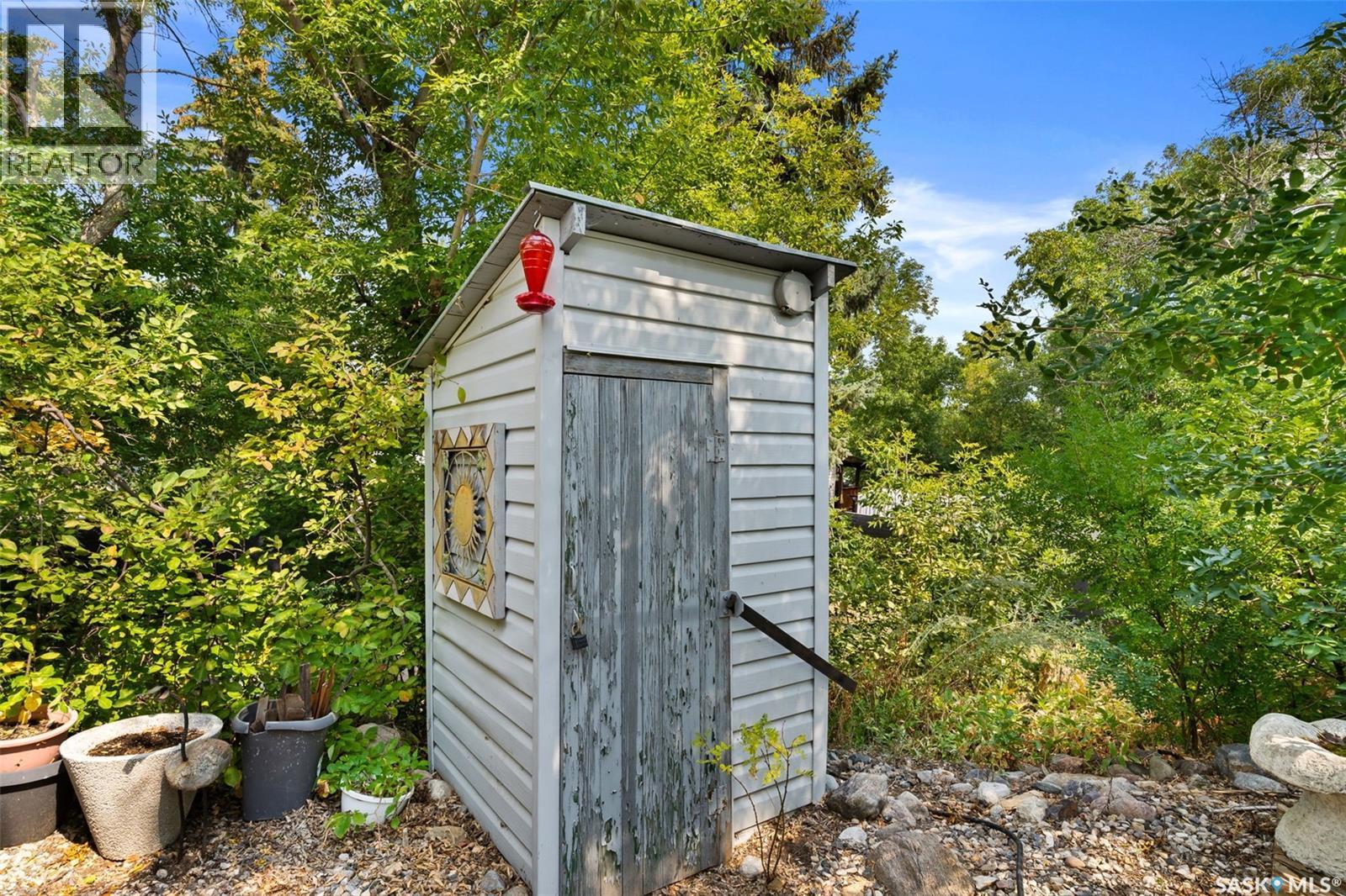 223 2Nd Street E, Regina Beach, SK - Outdoor