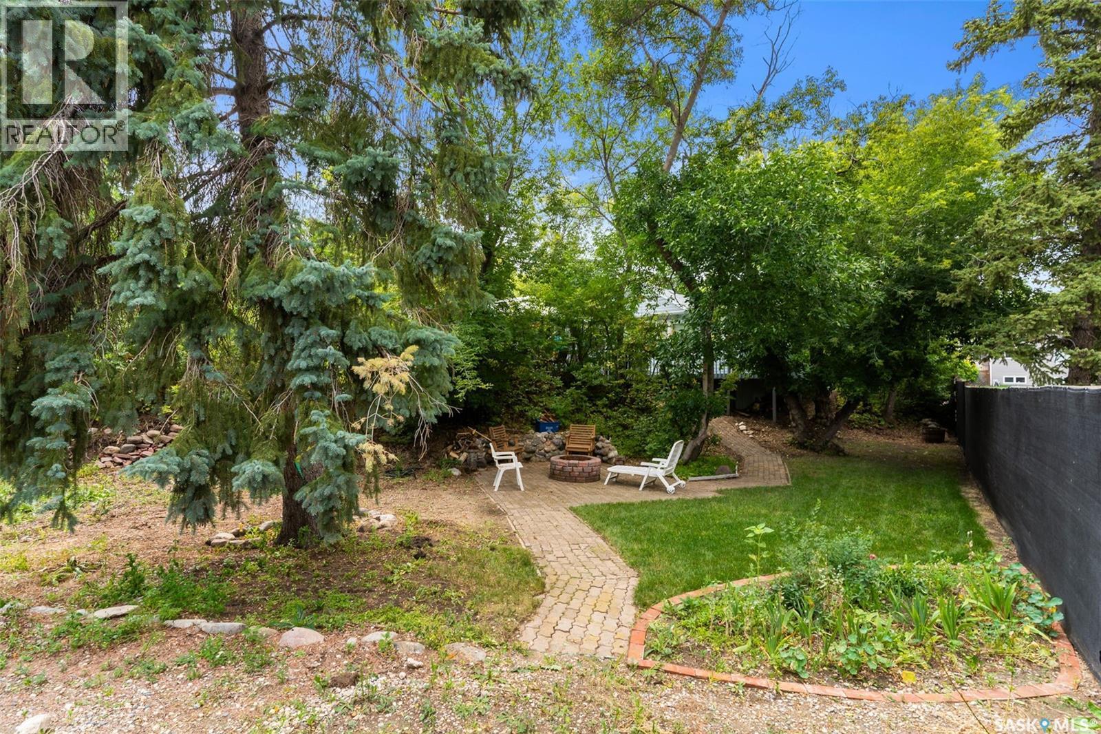 223 2Nd Street E, Regina Beach, SK - Outdoor