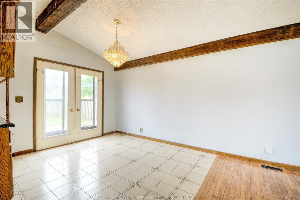 204 Pearson Drive, Harrow, ON - Indoor Photo Showing Other Room
