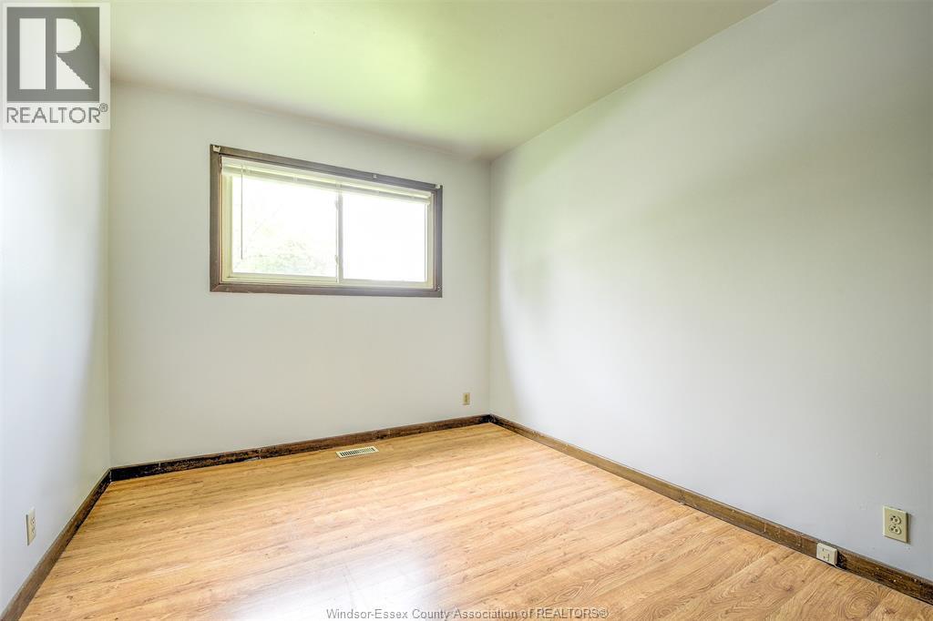 204 Pearson Drive, Harrow, ON - Indoor Photo Showing Other Room