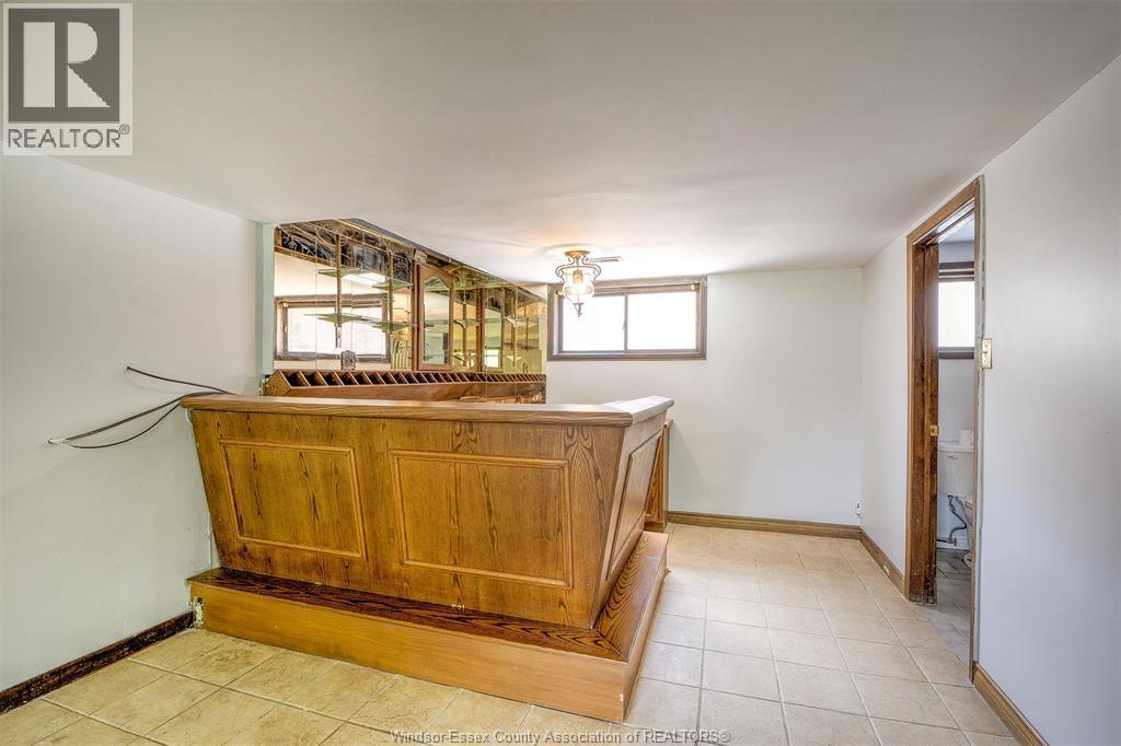 204 Pearson Drive, Harrow, ON - Indoor Photo Showing Other Room