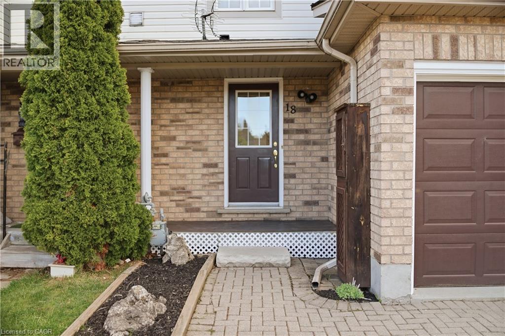 18 Prosperity Drive, Kitchener, ON - Outdoor With Deck Patio Veranda With Exterior