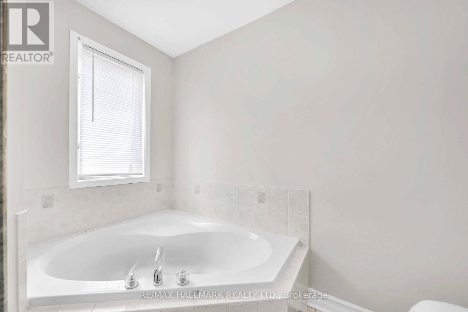 96 Olympia Crescent, Brampton, ON - Indoor Photo Showing Bathroom