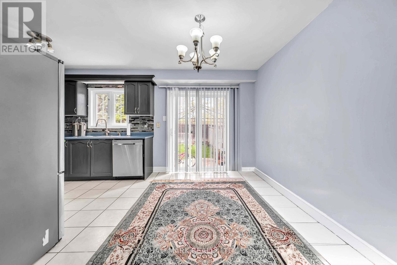 96 Olympia Crescent, Brampton, ON - Indoor