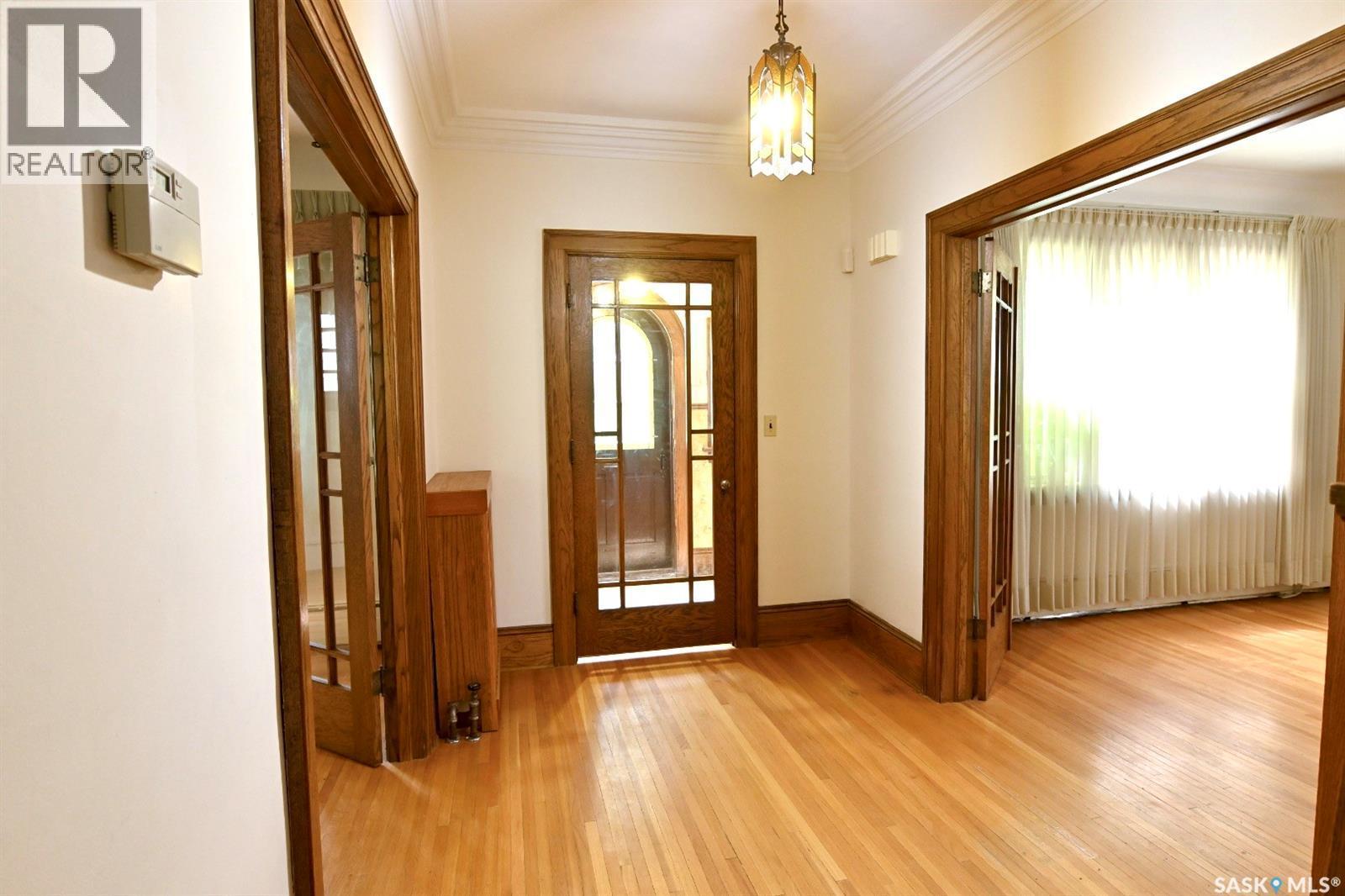 1325 Elliott Street, Saskatoon, SK - Indoor Photo Showing Other Room