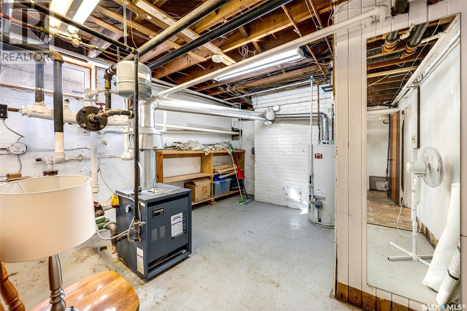 1325 Elliott Street, Saskatoon, SK - Indoor Photo Showing Basement