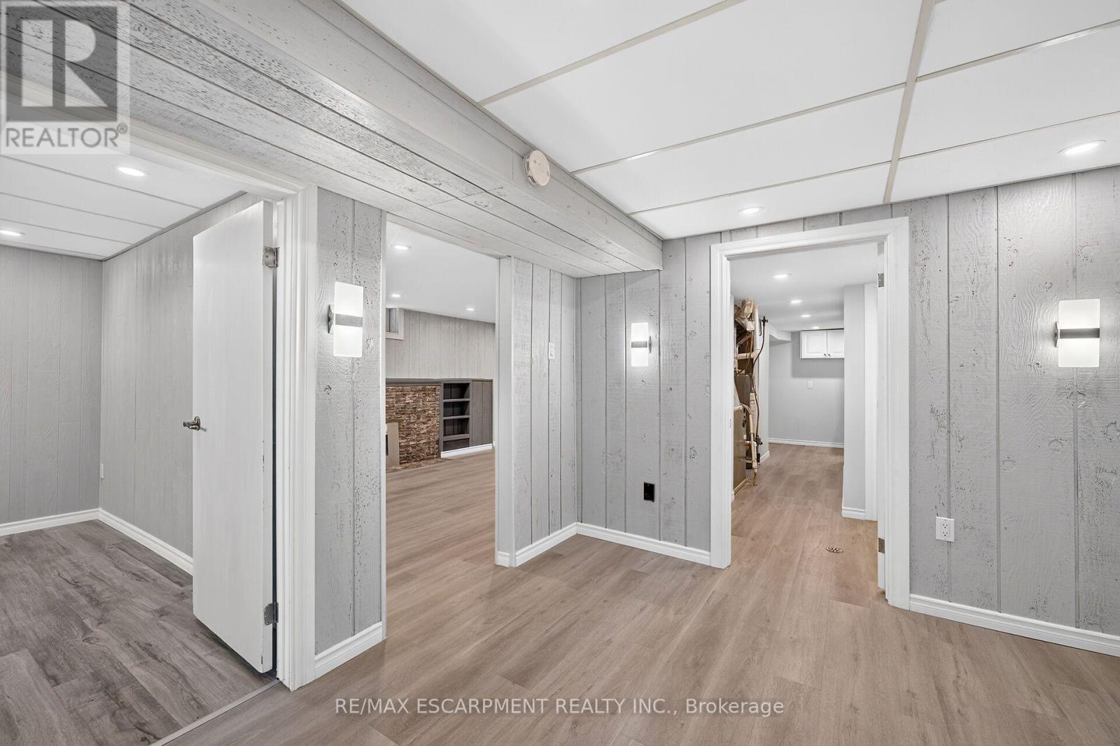 96 Fielding Crescent, Hamilton, ON - Indoor Photo Showing Other Room