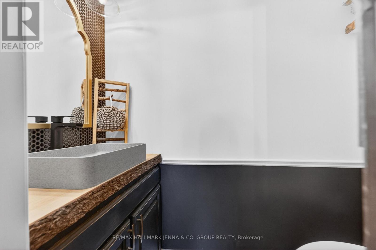 1214 Upton Road, Ottawa, ON - Indoor