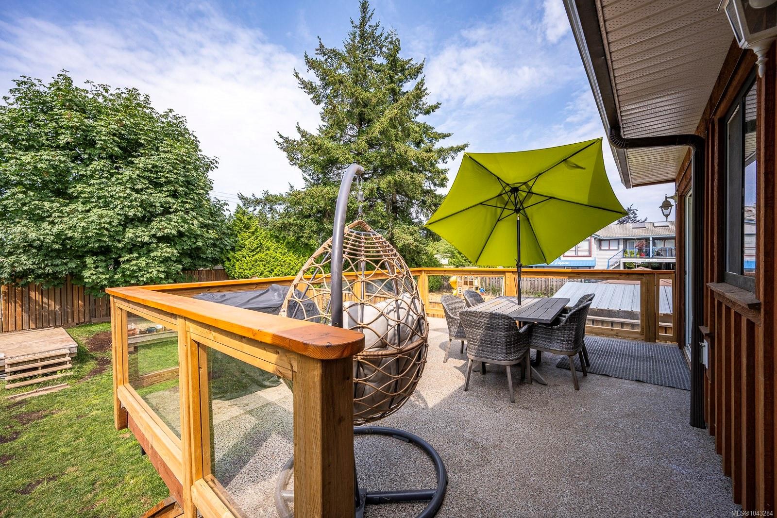 2110 Murrelet Dr, Comox, BC