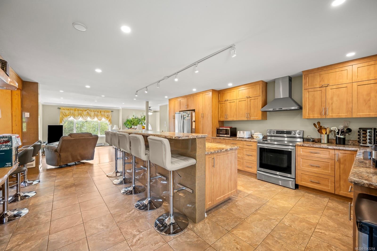 2110 Murrelet Dr, Comox, BC