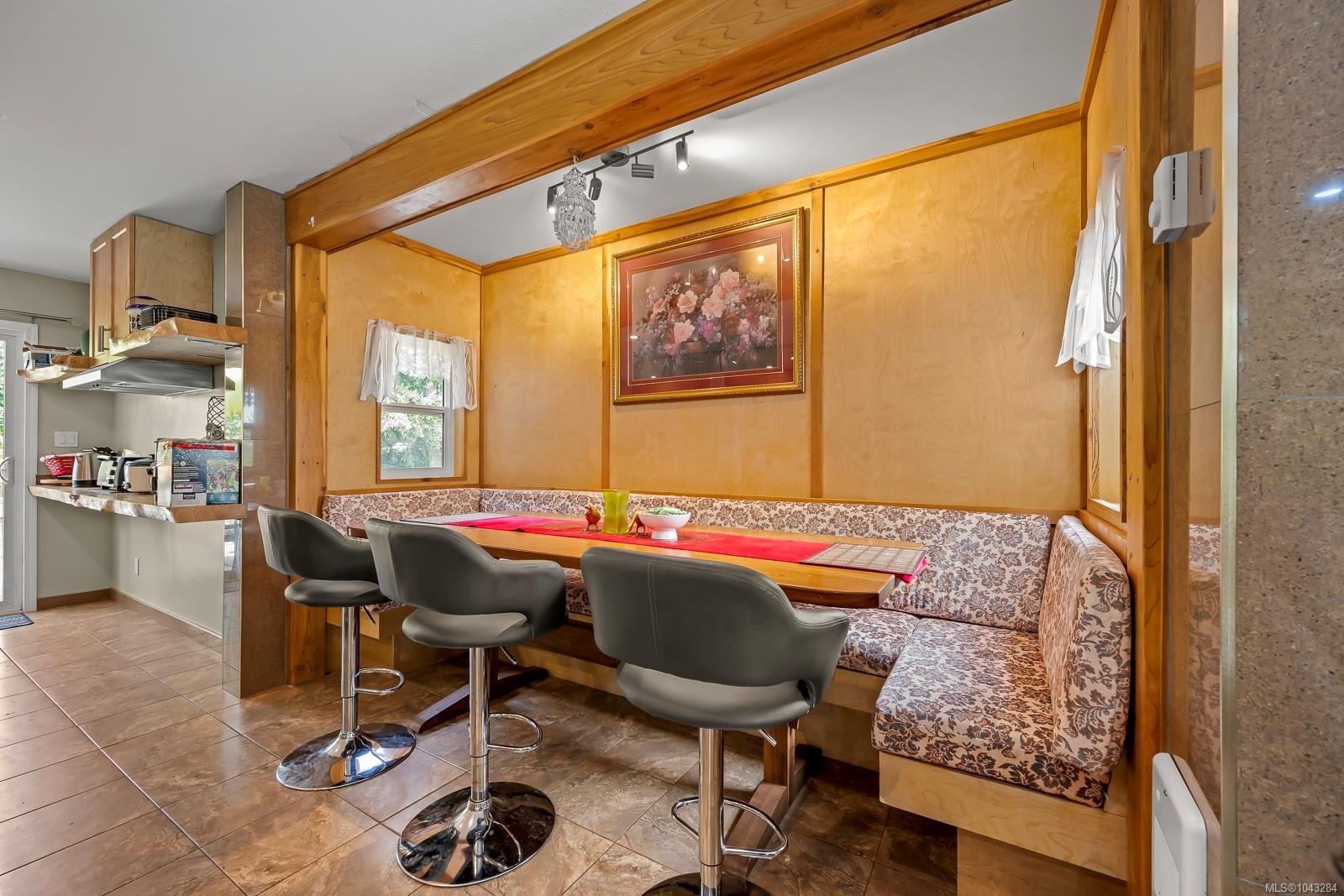 2110 Murrelet Dr, Comox, BC