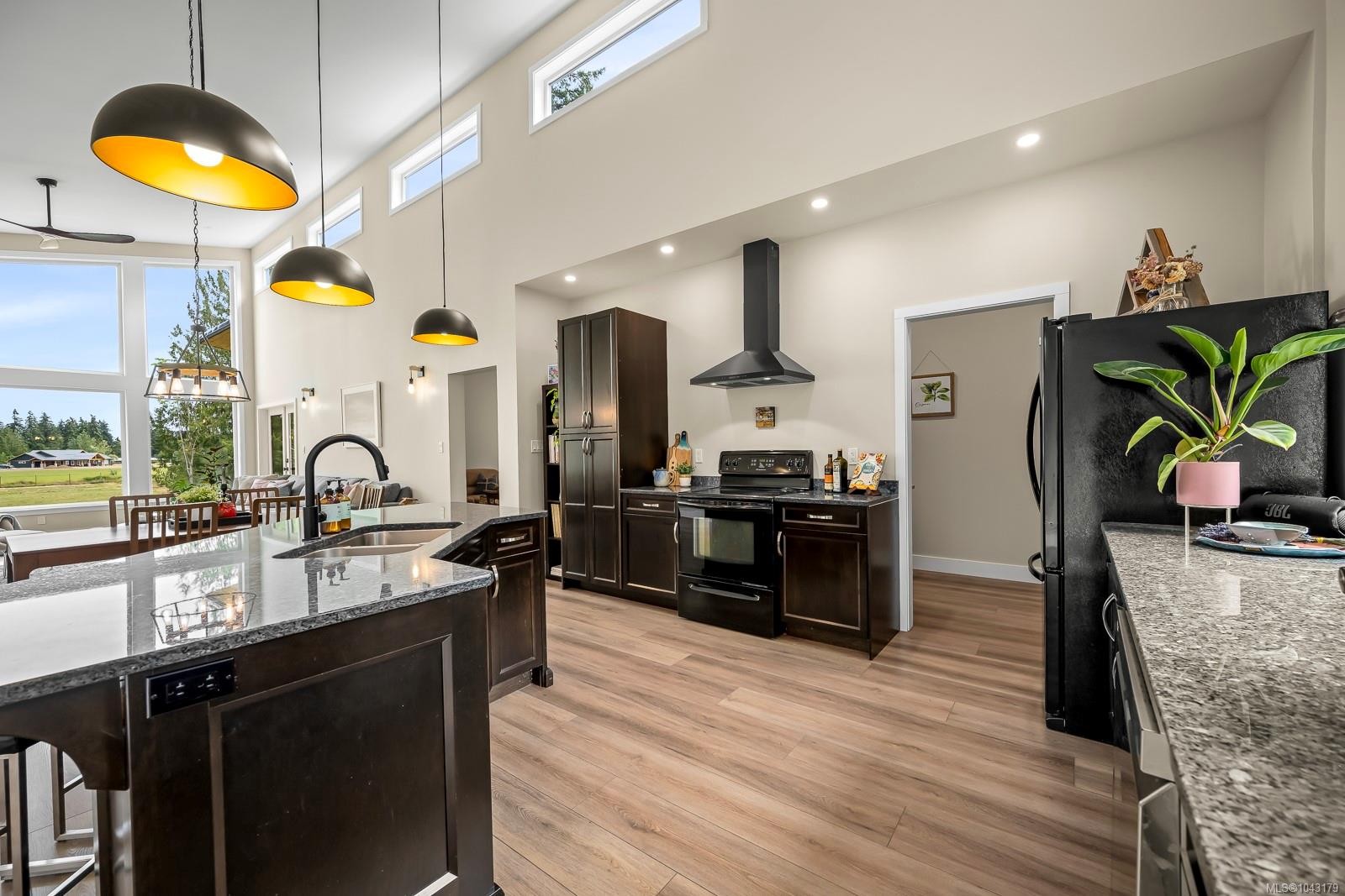 4180 Arnett Rd, Courtenay, BC