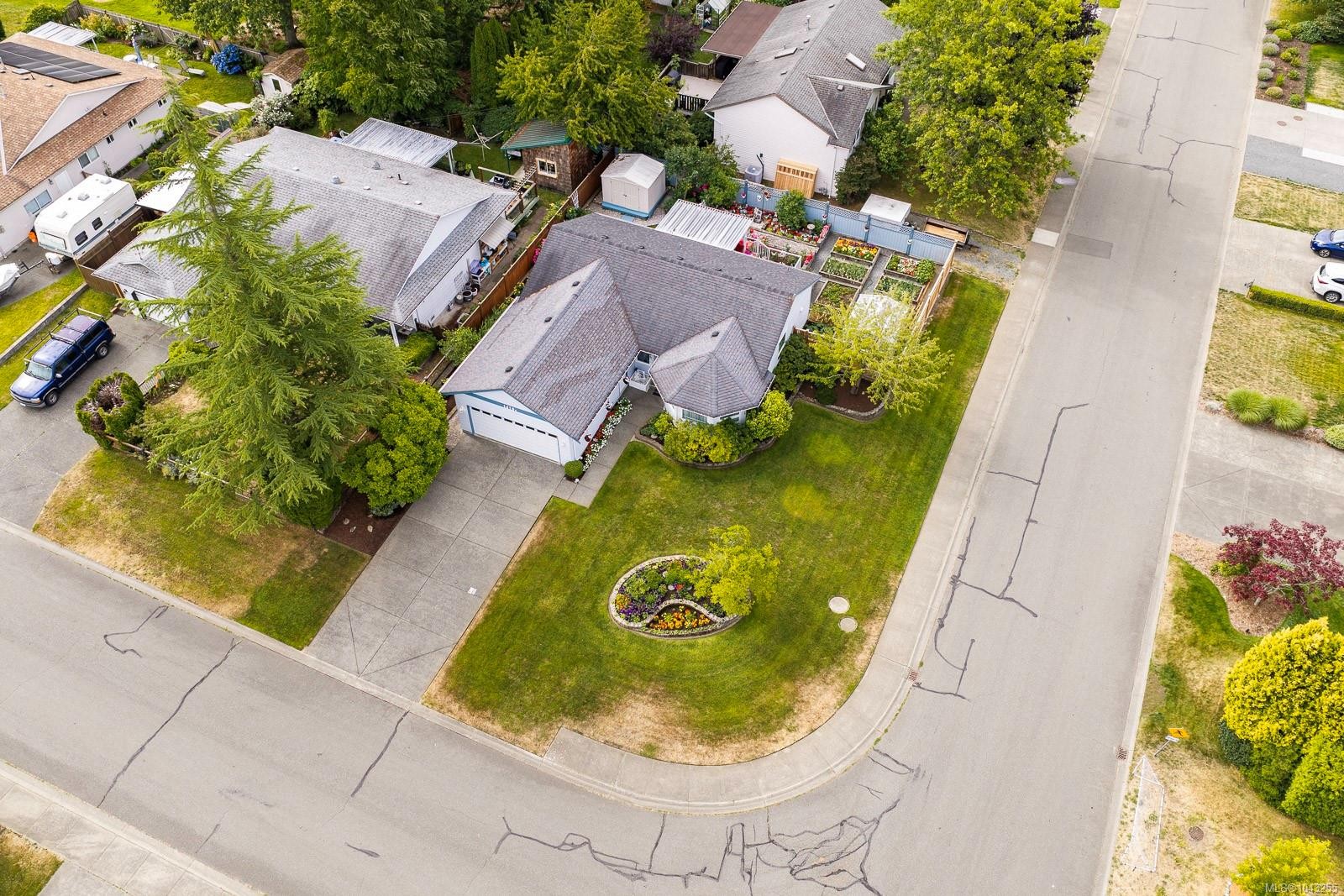 1413 Canso Ave, Comox, BC