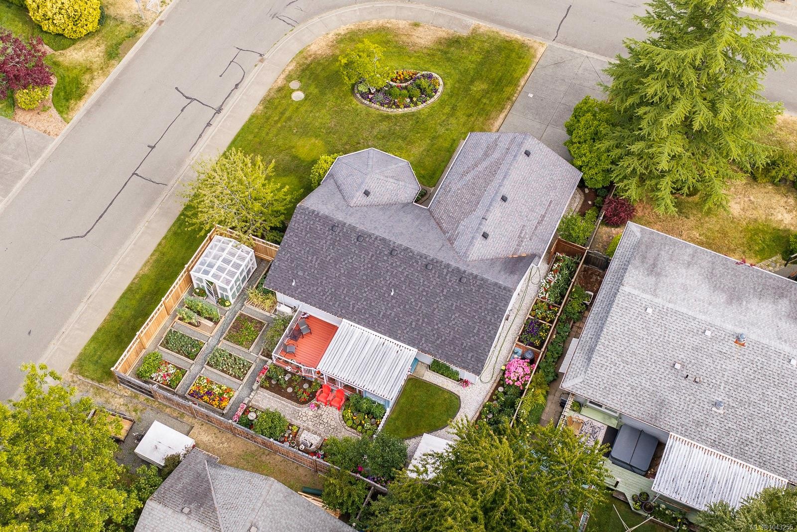 1413 Canso Ave, Comox, BC