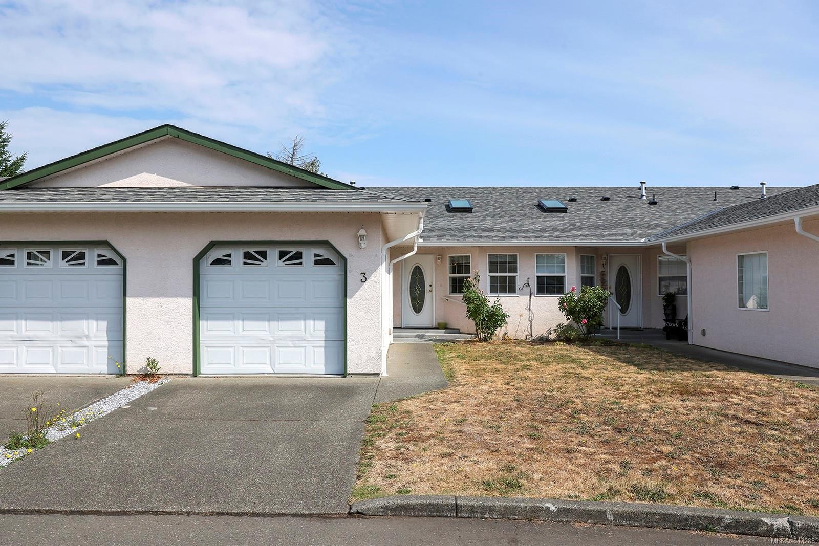 #3-3355 First St, Cumberland, BC