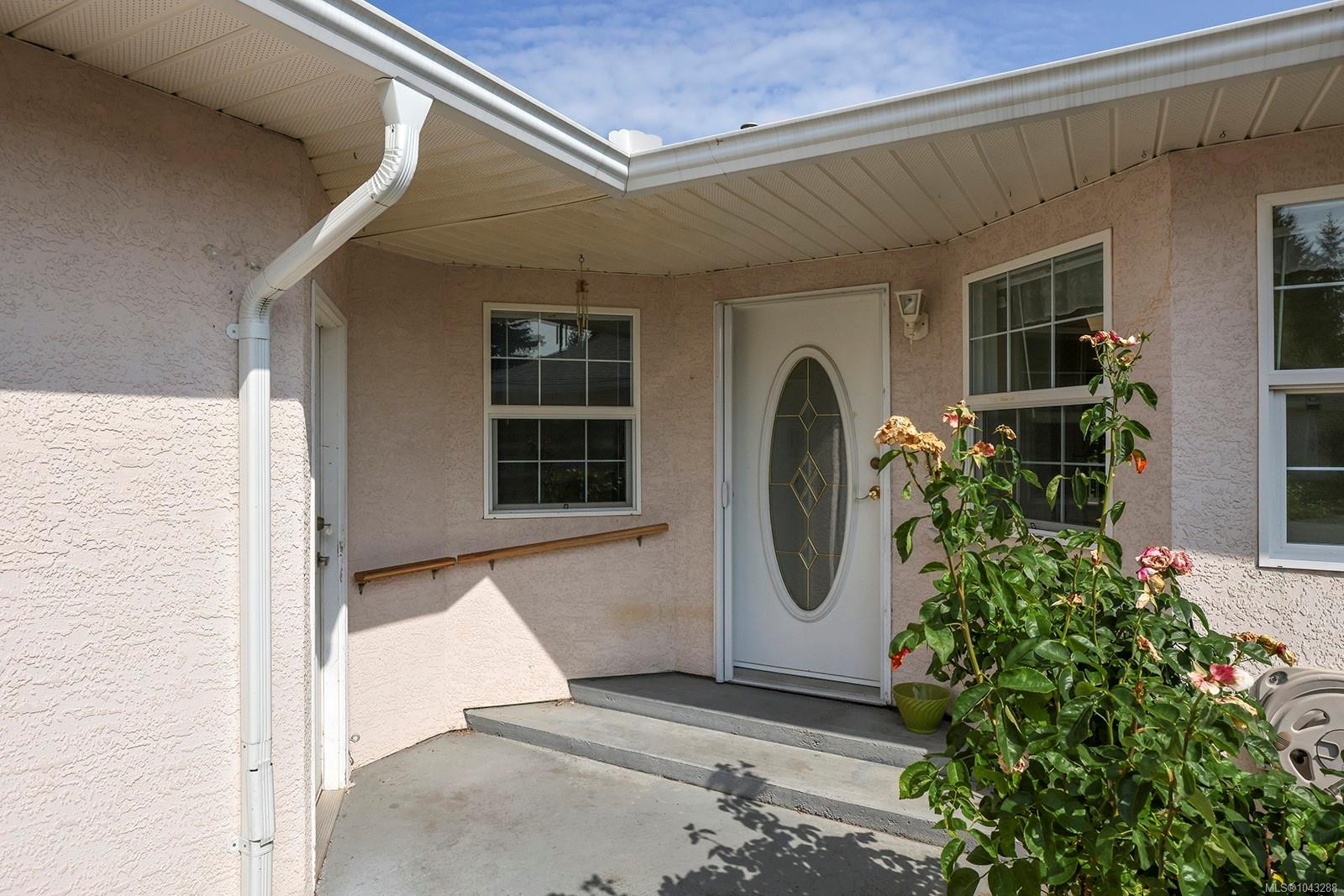 #3-3355 First St, Cumberland, BC