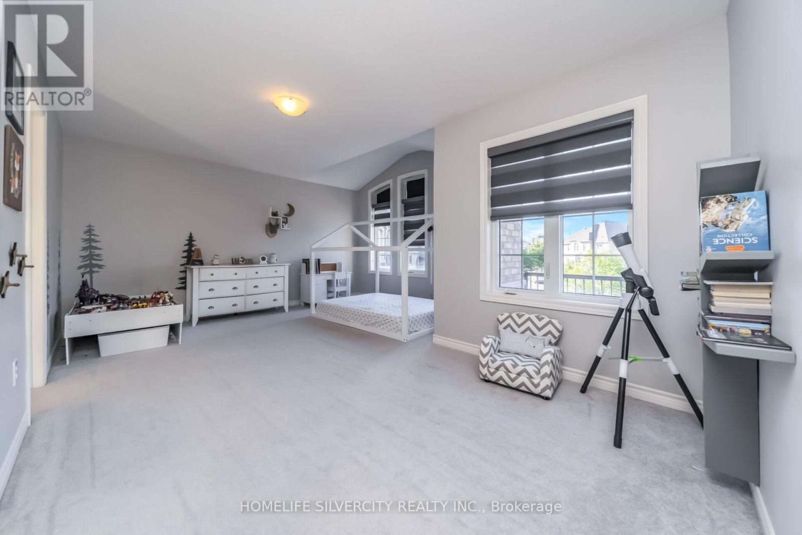14 Observatory Crescent, Brampton, ON - Indoor