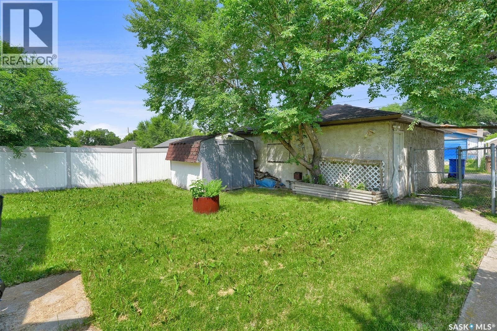 1409 Rothwell Street, Regina, SK - Outdoor