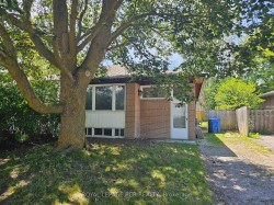 142 Cherrywood Drive Newmarket, ON L3Y 2X7