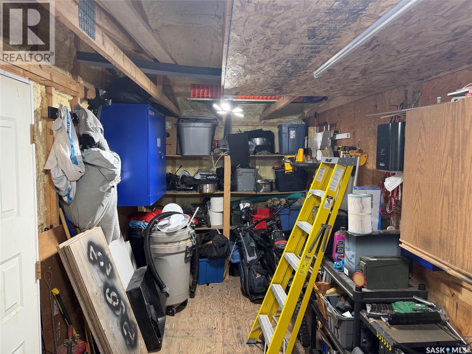 236 Osborne Avenue, Regina Beach, SK - Indoor Photo Showing Other Room