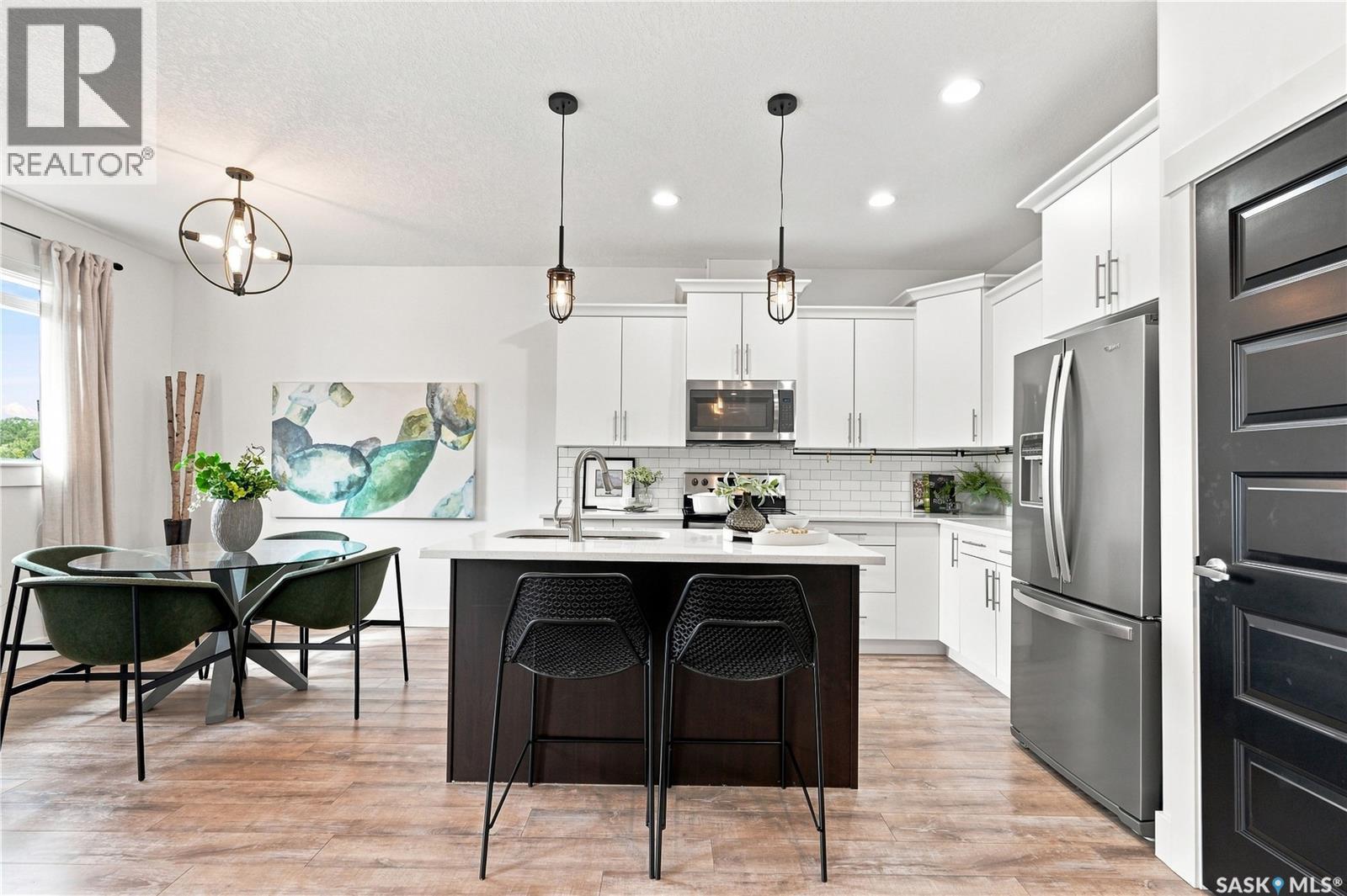 158 3220 11Th Street W, Saskatoon, SK - Indoor Photo Showing Kitchen With Upgraded Kitchen