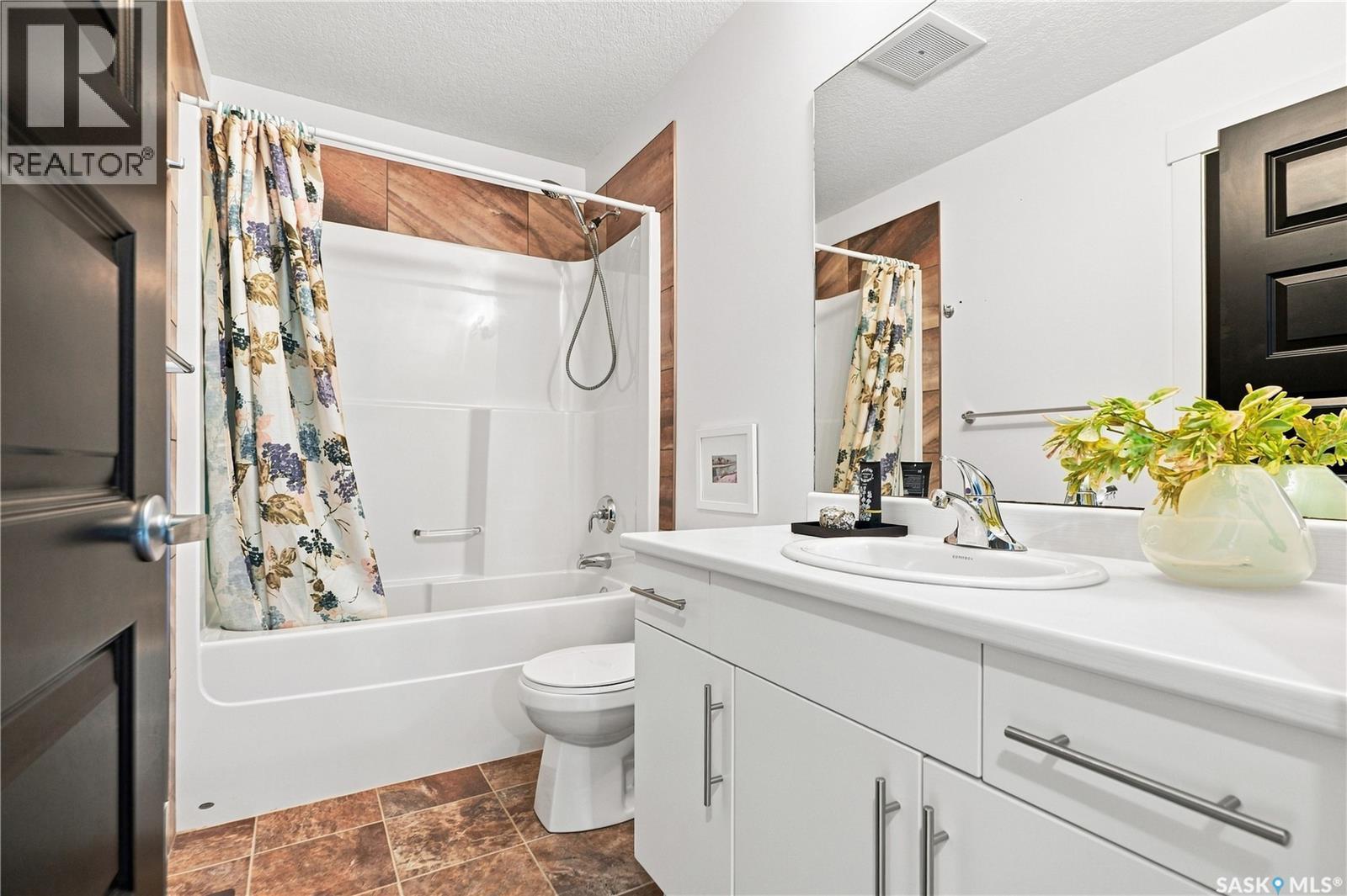 158 3220 11Th Street W, Saskatoon, SK - Indoor Photo Showing Bathroom