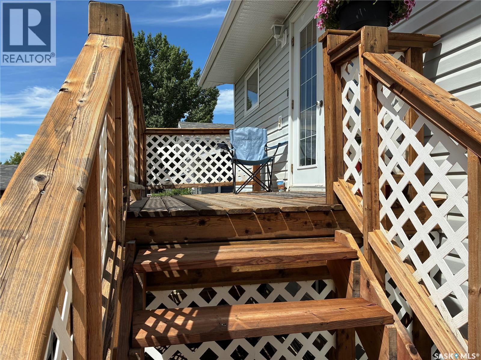 8 Hahn Crescent, Kindersley, SK -