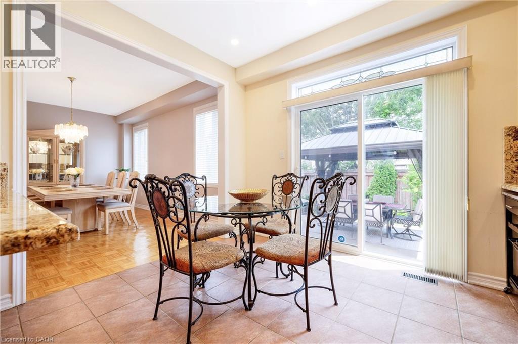 241 Duff Crescent, Milton, ON - Indoor Photo Showing Dining Room