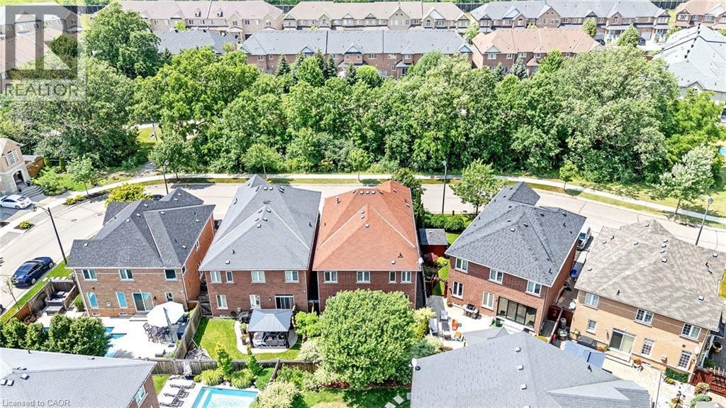 241 Duff Crescent, Milton, ON - Outdoor