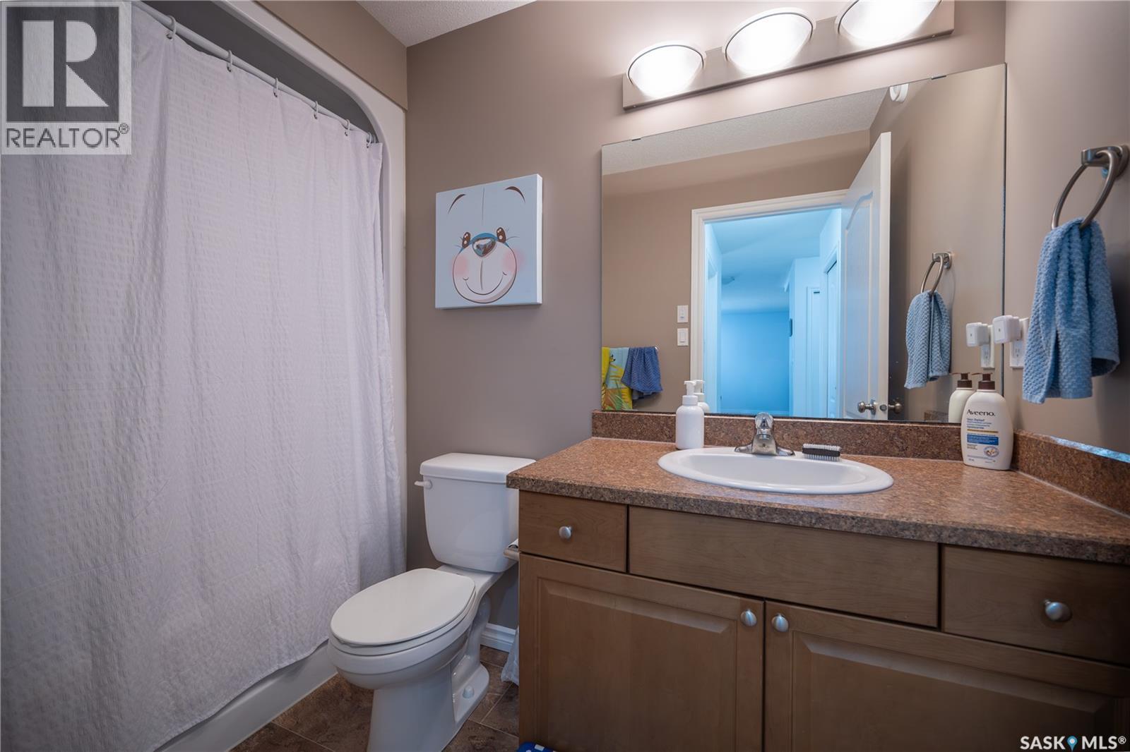 117 Good Spirit Crescent, Yorkton, SK - Indoor Photo Showing Bathroom