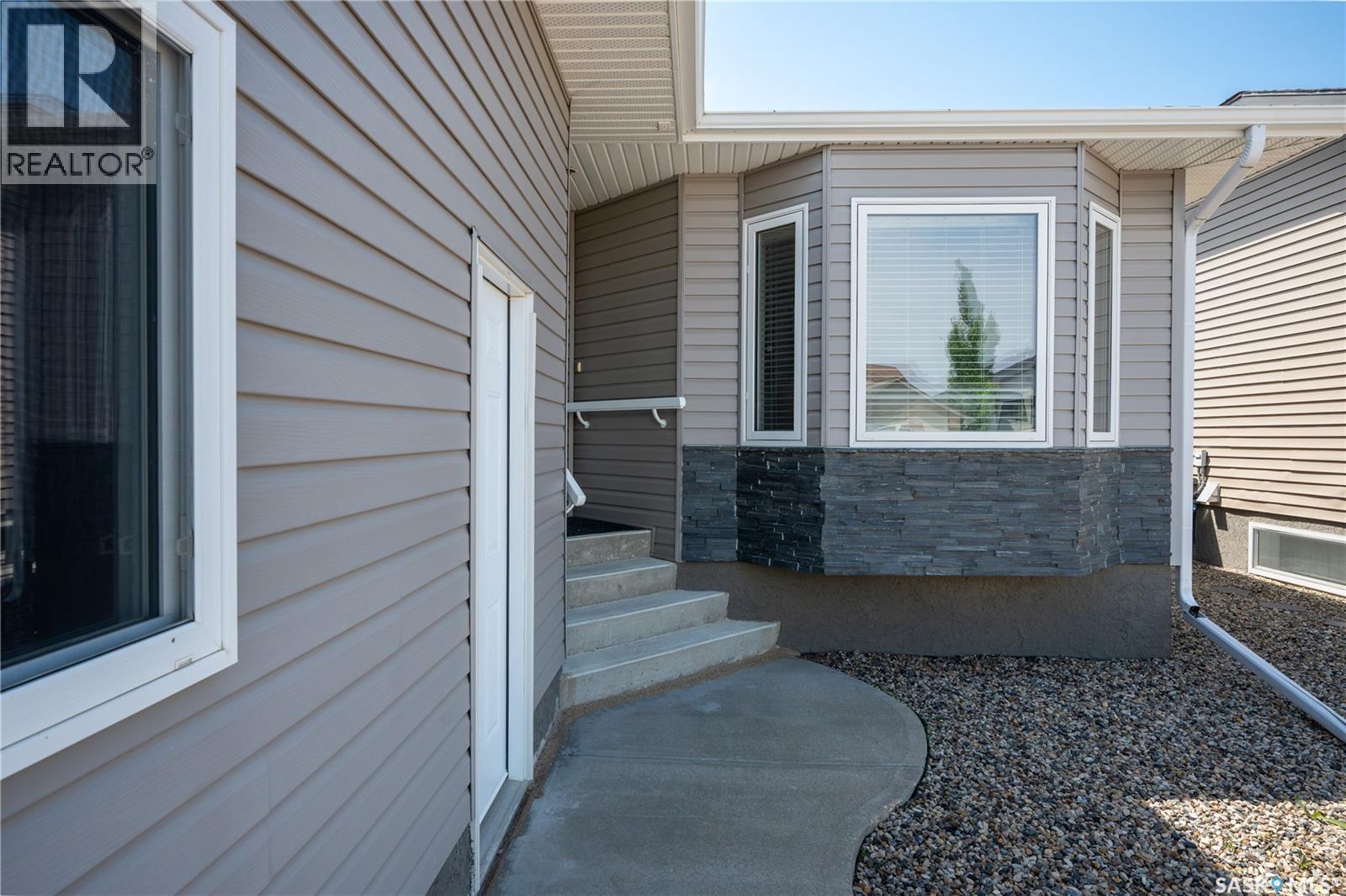 117 Good Spirit Crescent, Yorkton, SK - Outdoor With Exterior