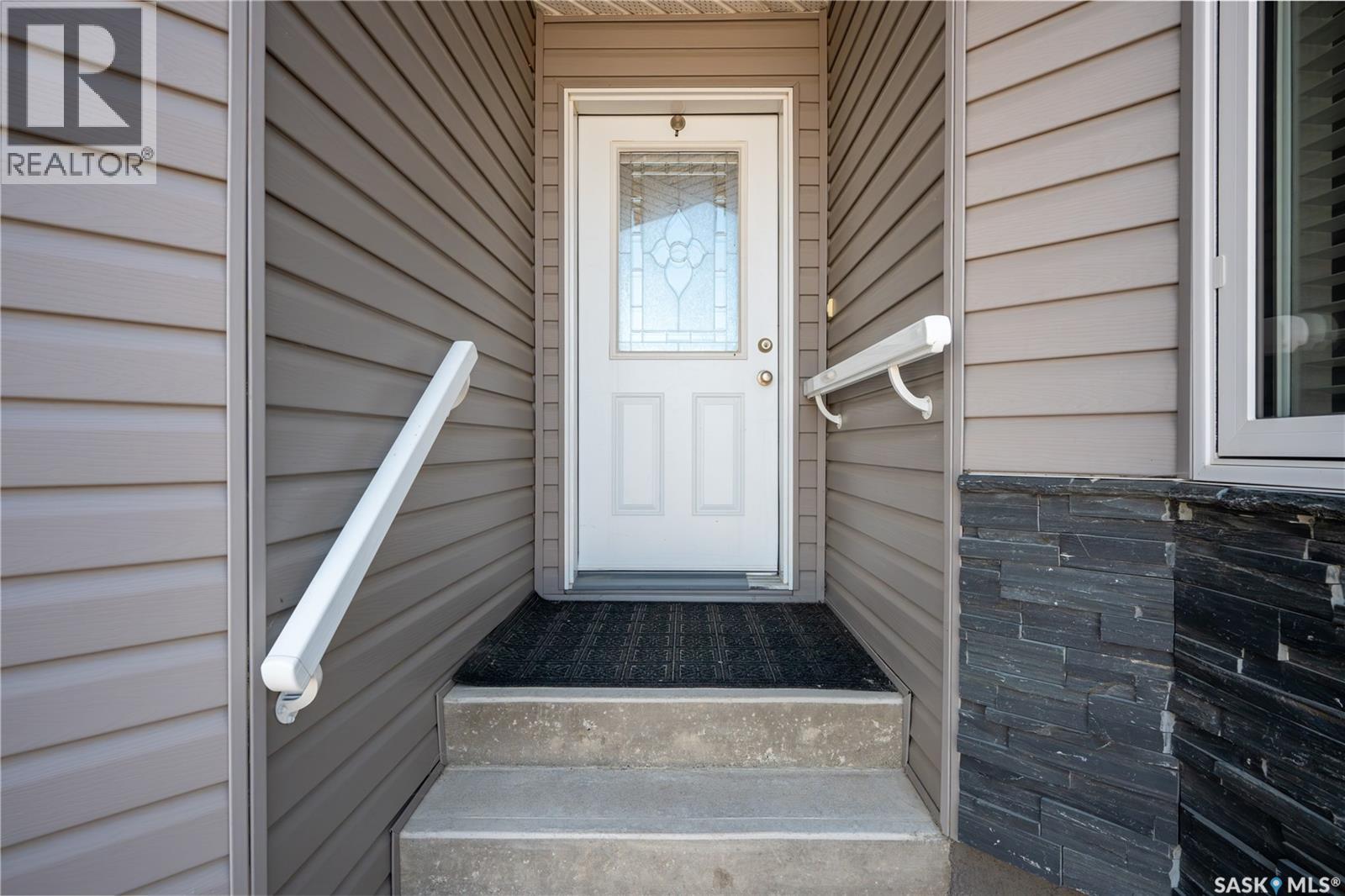 117 Good Spirit Crescent, Yorkton, SK - Outdoor With Exterior