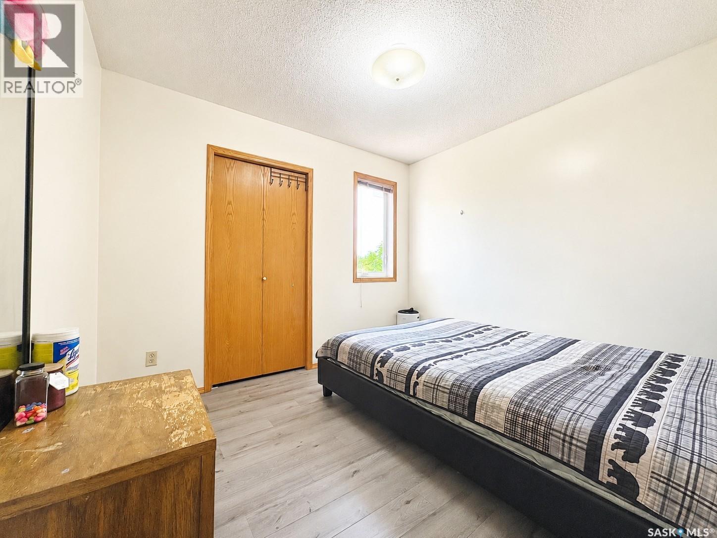 5503 Ballantine Court, Regina, SK - Indoor Photo Showing Bedroom