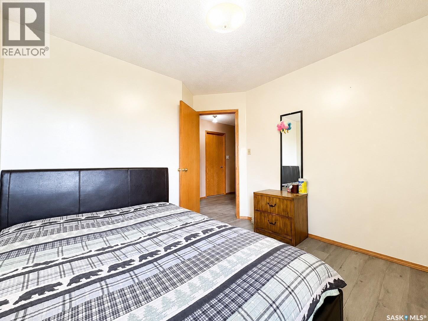 5503 Ballantine Court, Regina, SK - Indoor Photo Showing Bedroom