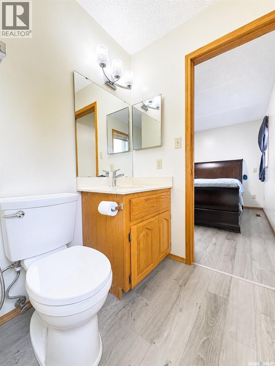 5503 Ballantine Court, Regina, SK - Indoor Photo Showing Bathroom