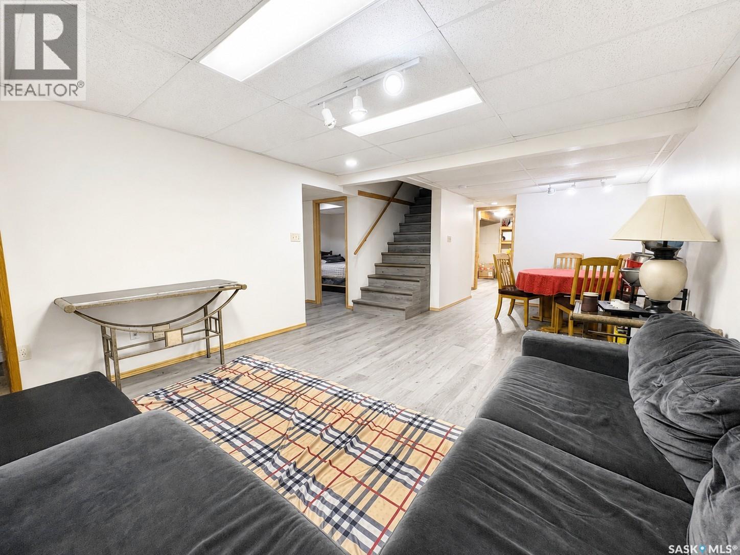 5503 Ballantine Court, Regina, SK - Indoor