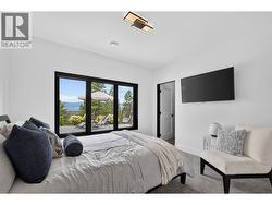 Bedroom Downstairs -